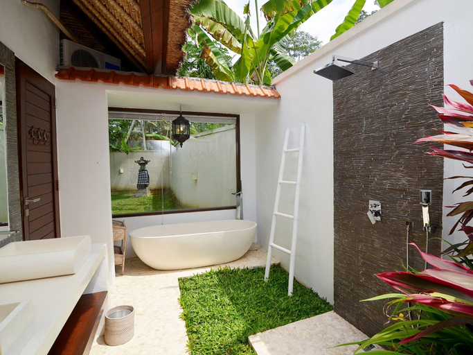 Bathroom 4, Villa Candi Kecil Tujuh by Villa Finder, Gianyar