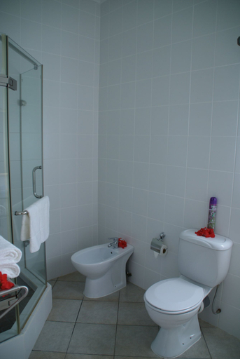 Bathroom 4, Fairytern Chalets