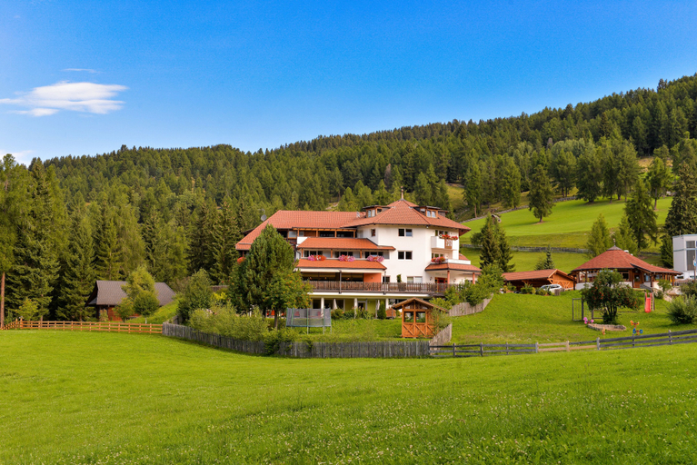 Exterior & Views 2, Berghotel Zum Zirm, Bolzano