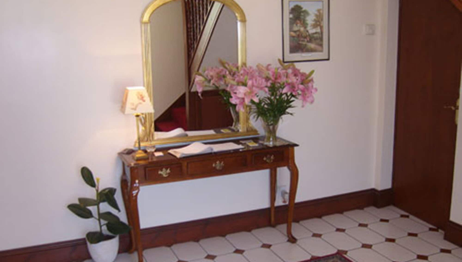 Others 5, Claddagh Guest House, Oxfordshire