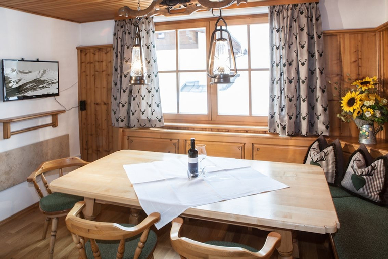 Chalet Appartement Alpenherz, Zell am See