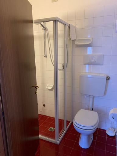 Bathroom 3, Hotel Sancamillo, Trento