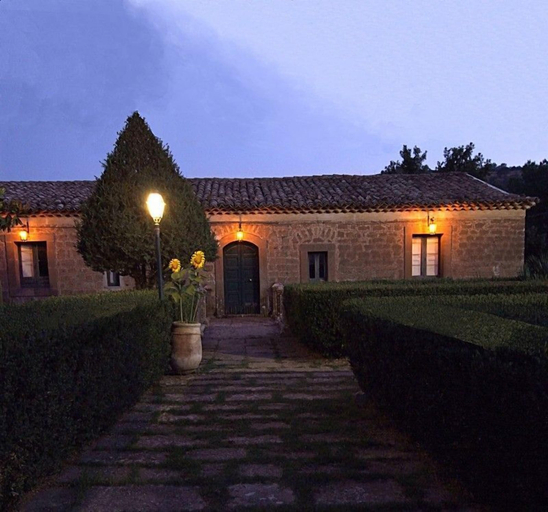 Exterior & Views 2, Agriturismo Savoca, Enna