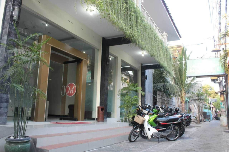 Exterior & Views 26