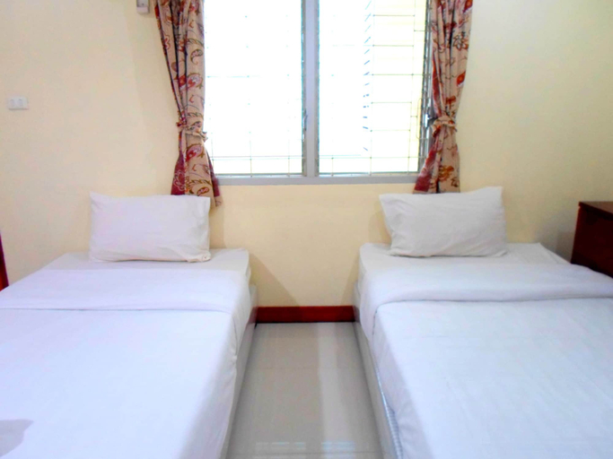 Bedroom 2, S Vittayakorn Apartment, Muang Surat Thani