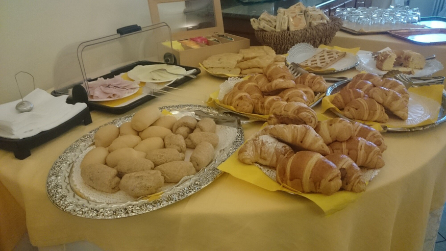 Food & Drinks 5, Hotel Pescetto, Savona
