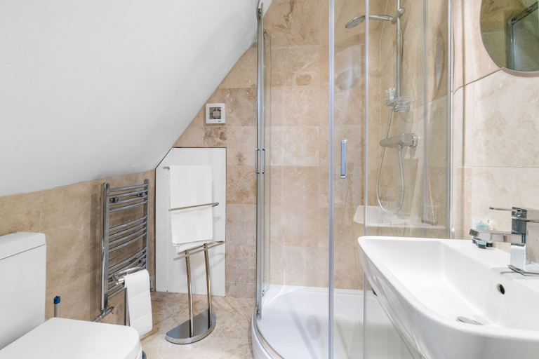 Bathroom 4, Ecton House, Northamptonshire