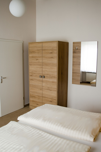 Bedroom 3, Hotel Römerbad, Lippe