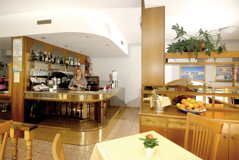 Food & Drinks 3, Hotel Savoia, Imperia