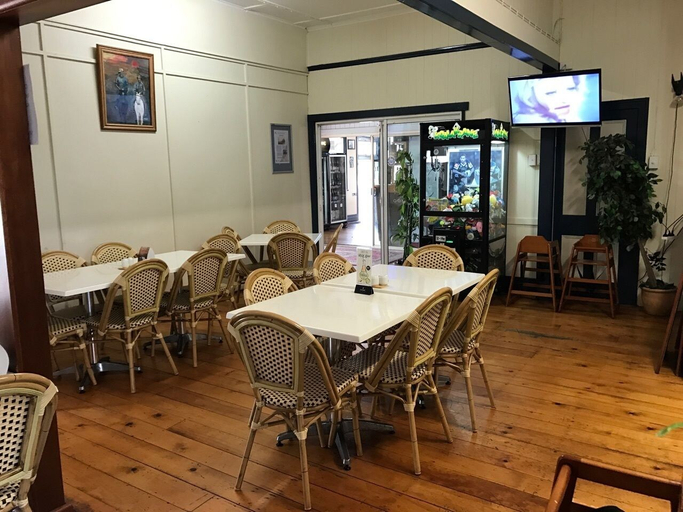Food & Drinks 5, Exchange Hotel Toogoolawah, Esk