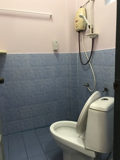 Bathroom 5, Puangchompoo Place, Muang Nan