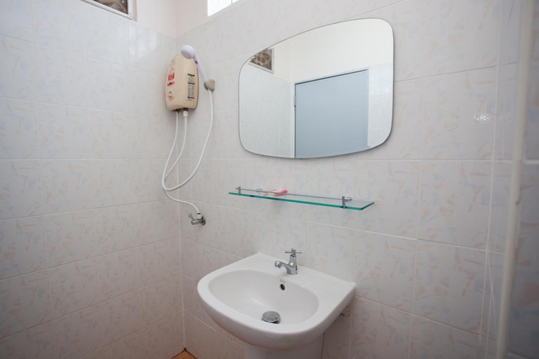 Bathroom 4, Top Hostel, Muang Udon Thani