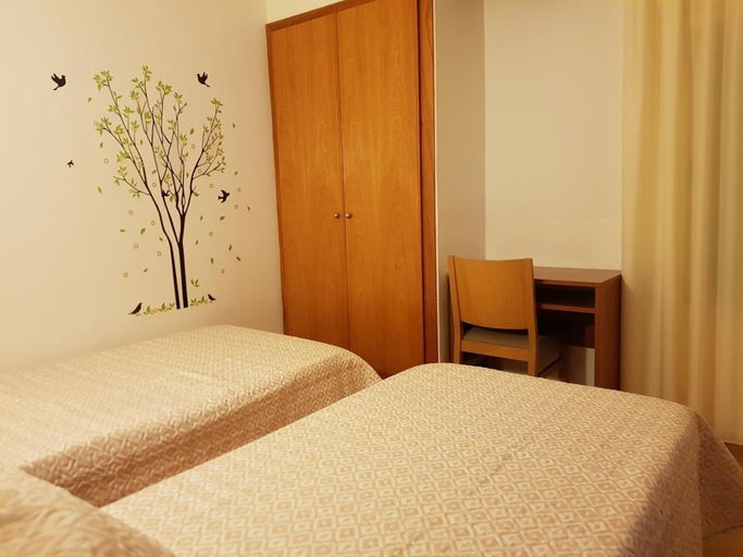 Bedroom 2, Hostal Mary, Girona