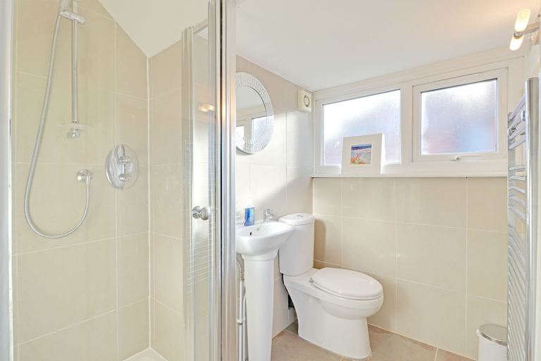 Bathroom 4, Brunswick Fab Pad | By My Getaways, Brighton and Hove