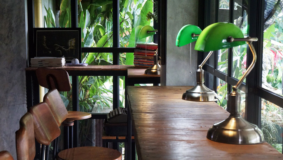 Food & Drinks 5, Rumpai Loft Habitat, Muang Chiang Mai