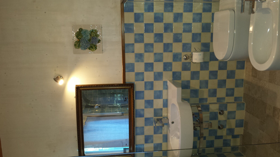 Bedroom 5, B&B Cadrecca Tra Terra Luna e Mare, Massa Carrara