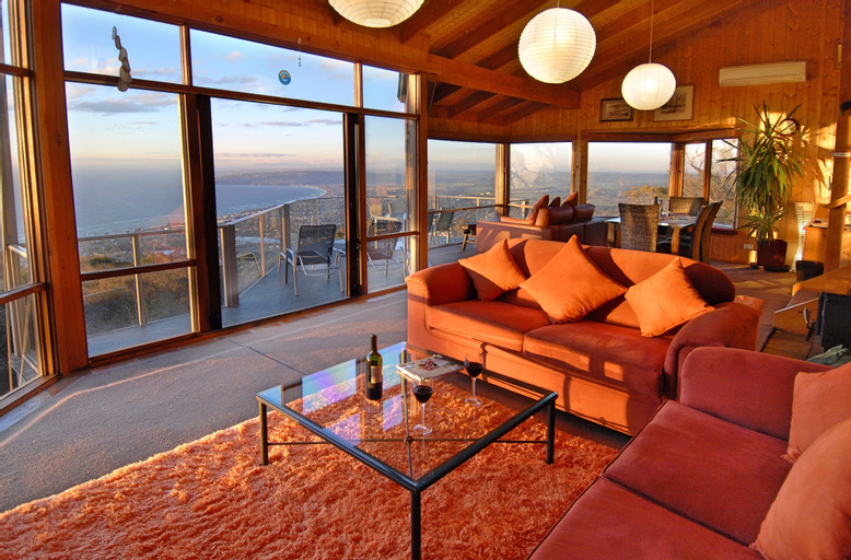 Summit Views, Mornington P'sula - South