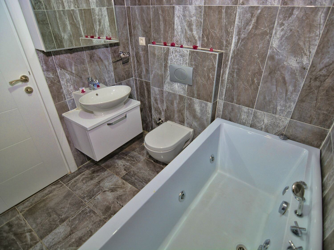 Bathroom 5, AirPort Gulluk Bodrum Otel, Milas