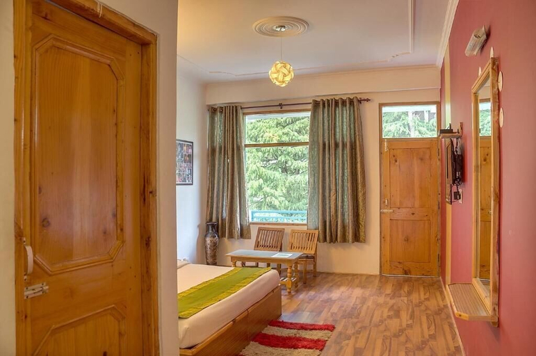 Bedroom 4, Treebo Trend Celebriti Manali, Kullu