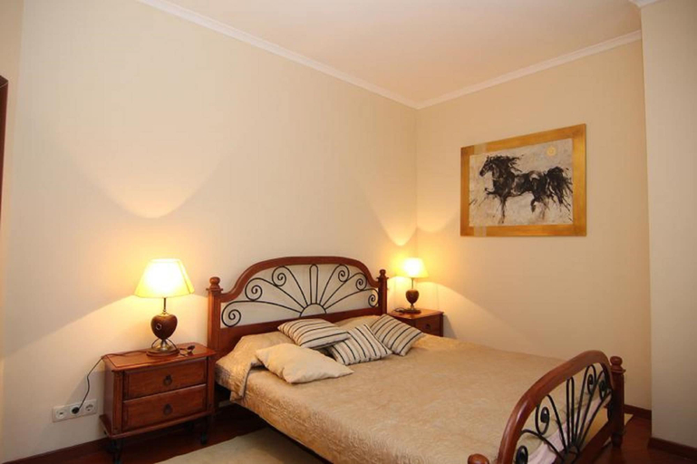 Bedroom 2, Lakshmi Apartment Red Square, Central