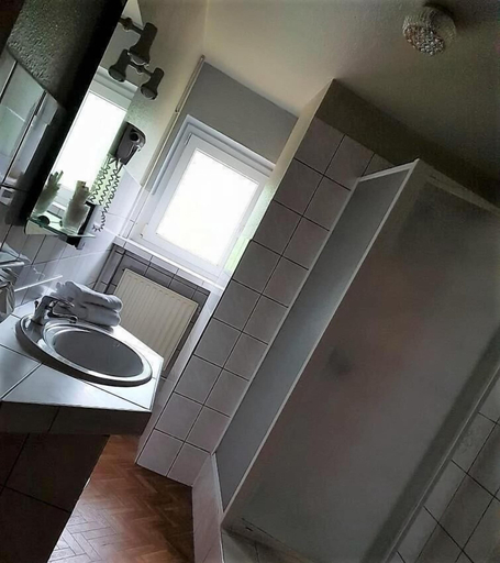 Bathroom 3, Hotel Du Donon, Bas-Rhin