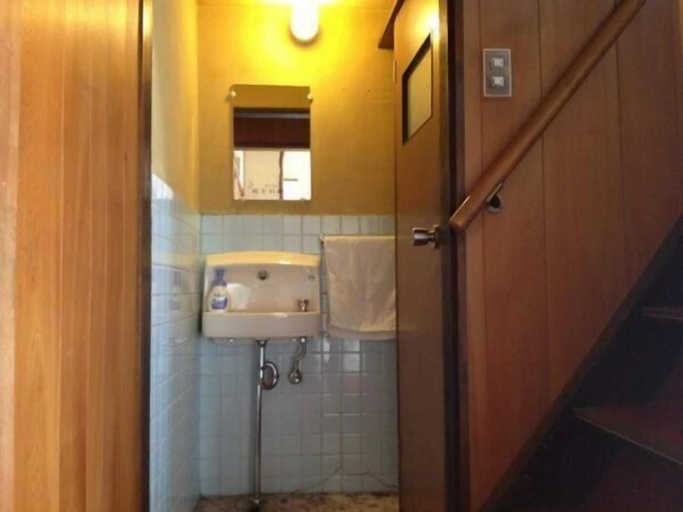 Bathroom 3, Fuji Hostel, Onomichi