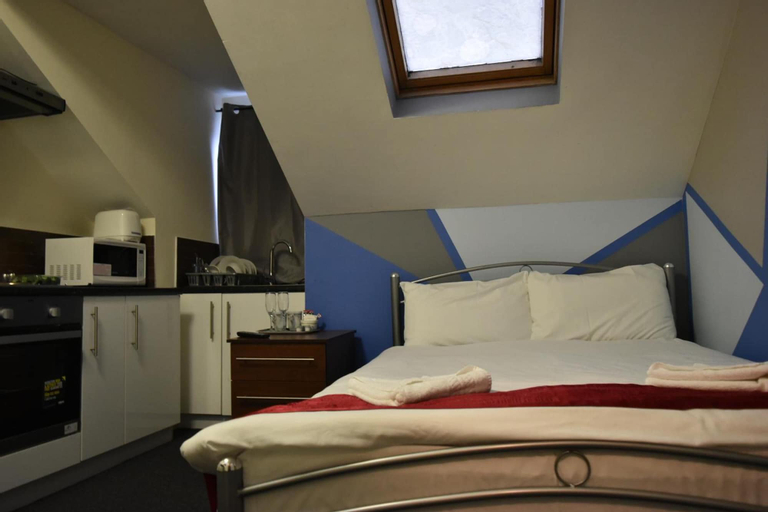 Bedroom 12