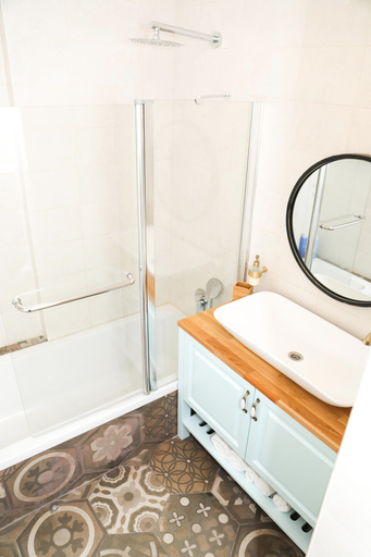 Bathroom 3, Gabriel Apartments - Stylish Suites - King George ST