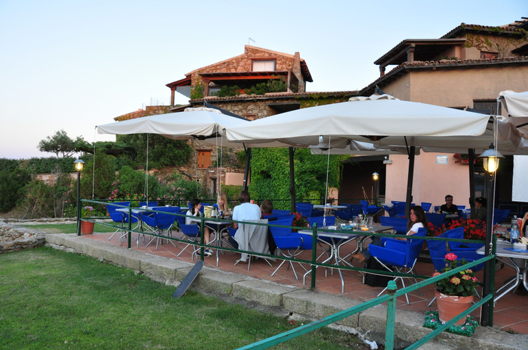 Food & Drinks 5, Villaggio Est, Nuoro