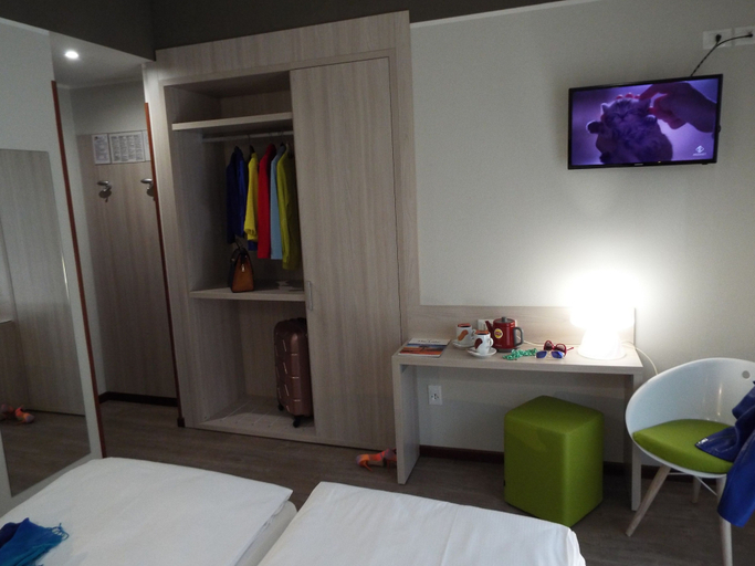 Bedroom 5, Imperial, Verona