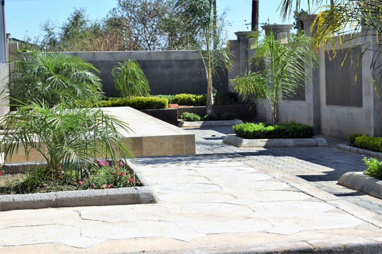 Exterior & Views, Grey Oak Holiday House, Bulawayo