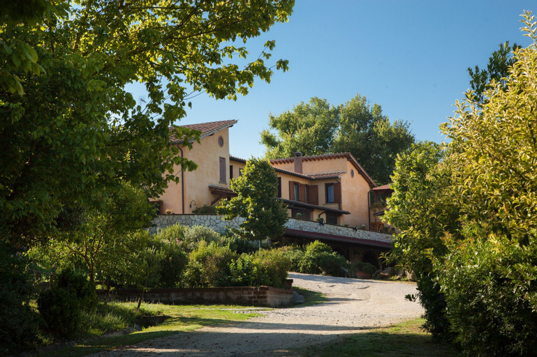 Exterior & Views 2, La Vecchia Fattoria, Viterbo