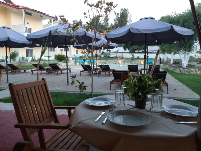 Food & Drinks 5, Caretta Village, Central Macedonia
