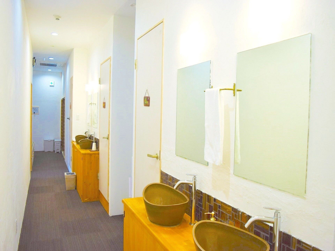 Bathroom 5, Hiroshima Hostel EN, Hiroshima