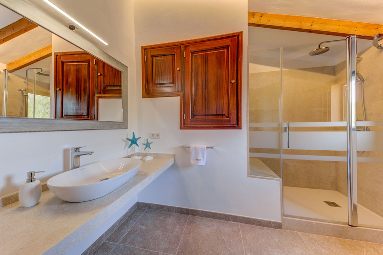 Bathroom 4, Villa La Font Canaves, Baleares