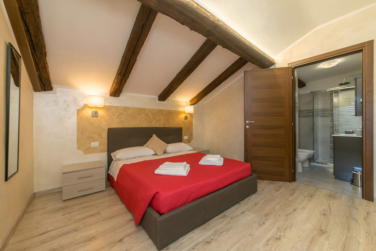 Bedroom 4, Red Lion Guest House, Venezia