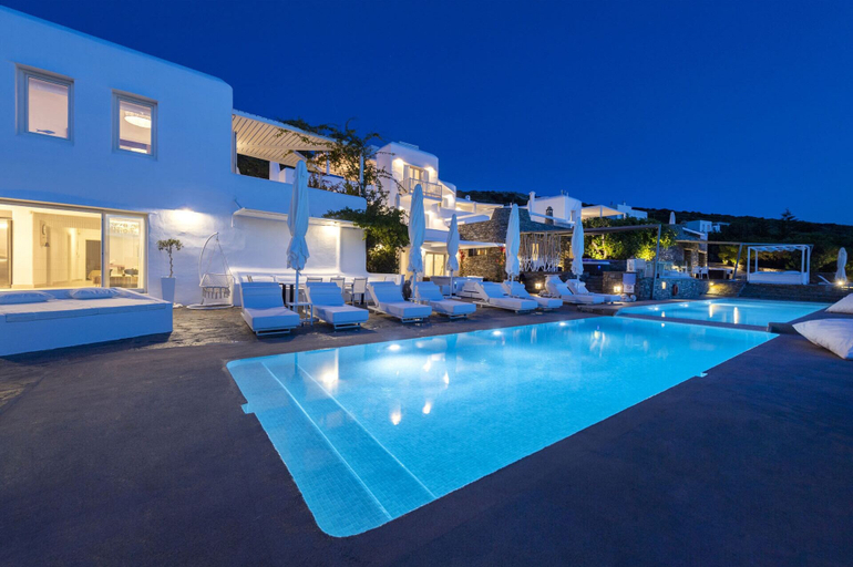 Sport & Beauty 5, Paros Butterfly Villas, South Aegean