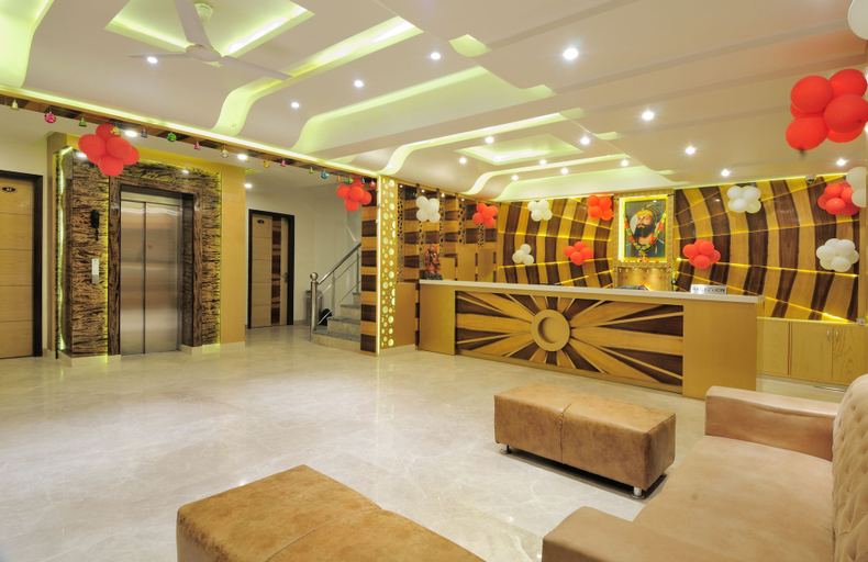 Others 5, The Gold Inn, Delhi