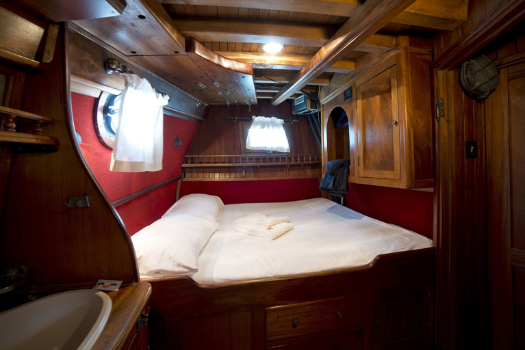 Bedroom 3, Caicco Akos, Venezia