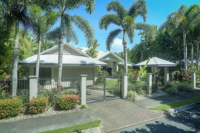 Exterior & Views 2, Tranquility By The Course Port Douglas, Douglas
