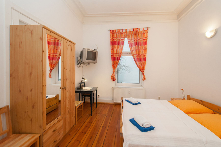 Bedroom 3, Gaestezimmer am Hansaplatz, Hamburg