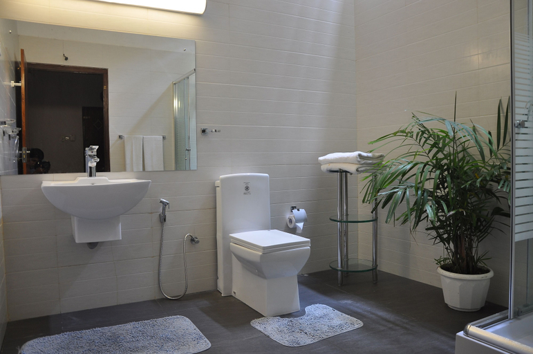 Bathroom 5, Hikka Villa, Hikkaduwa