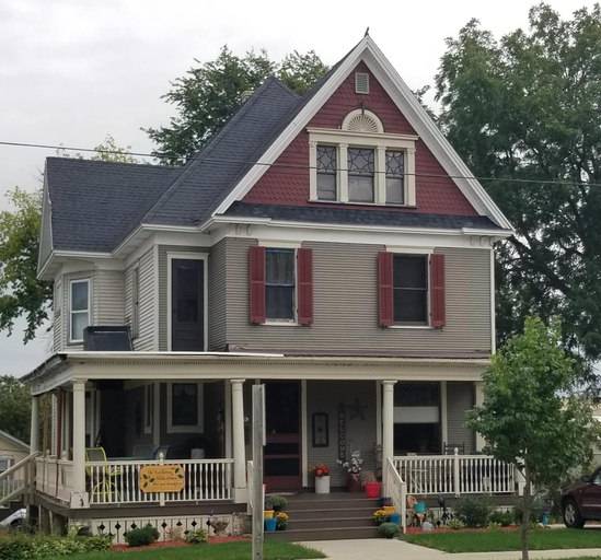 Exterior & Views 2, The Katherine Holle House, Jefferson