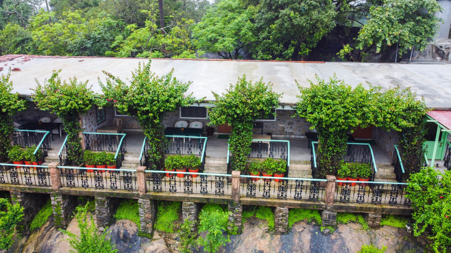 Exterior & Views 2, WelcomHeritage Connaught House, Sirohi