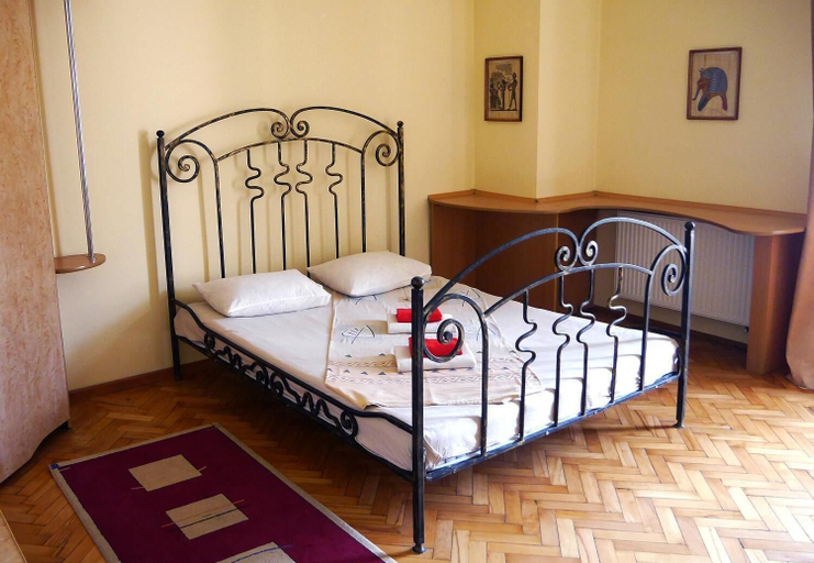 Bedroom 3, Apartment Svobody 10, L'vivs'ka