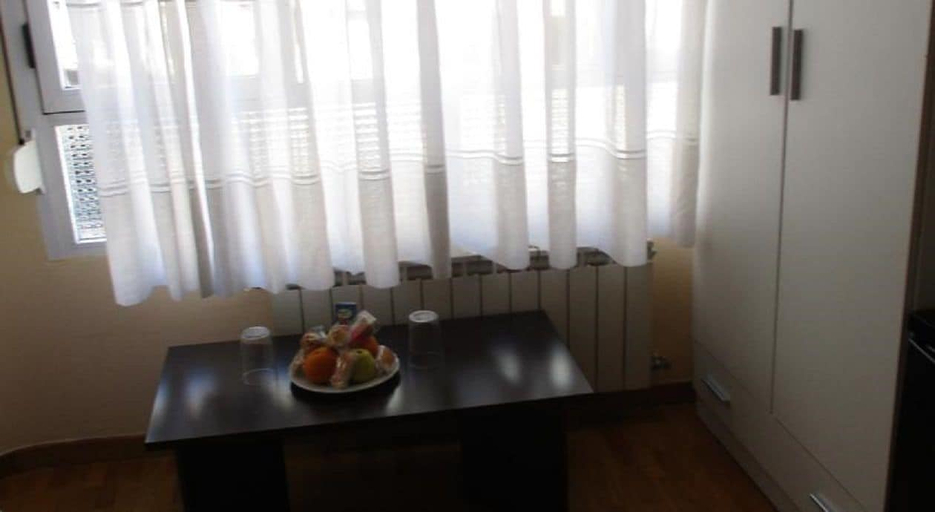 Bedroom 4, Hostal Becares, Palencia