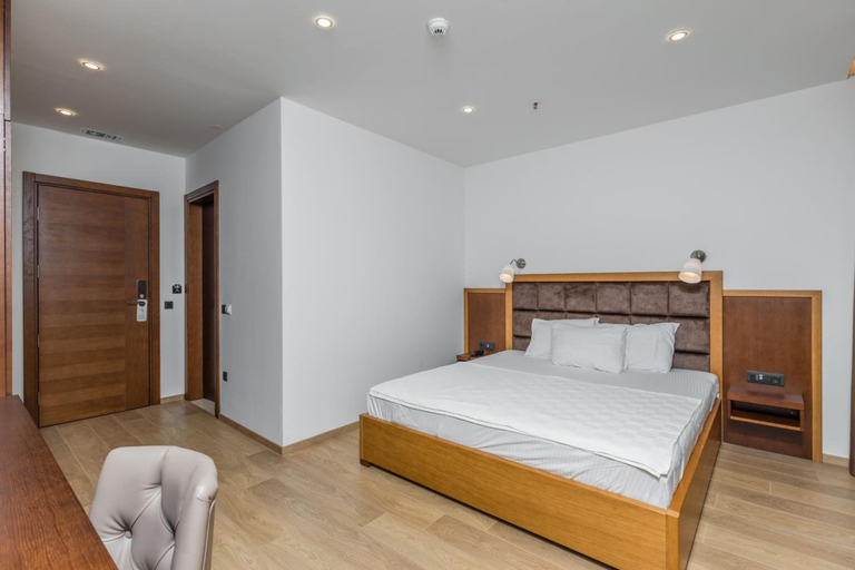 Bedroom 4, Plaza Lucice