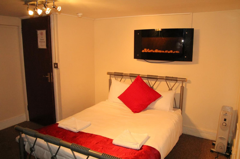 Bedroom 15