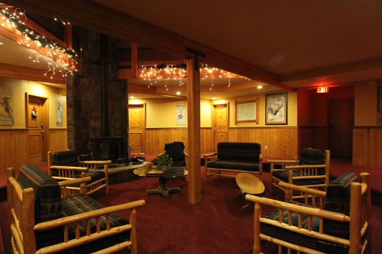Food & Drinks, Rainbow Suites by Whistler Retreats, Squamish-Lillooet