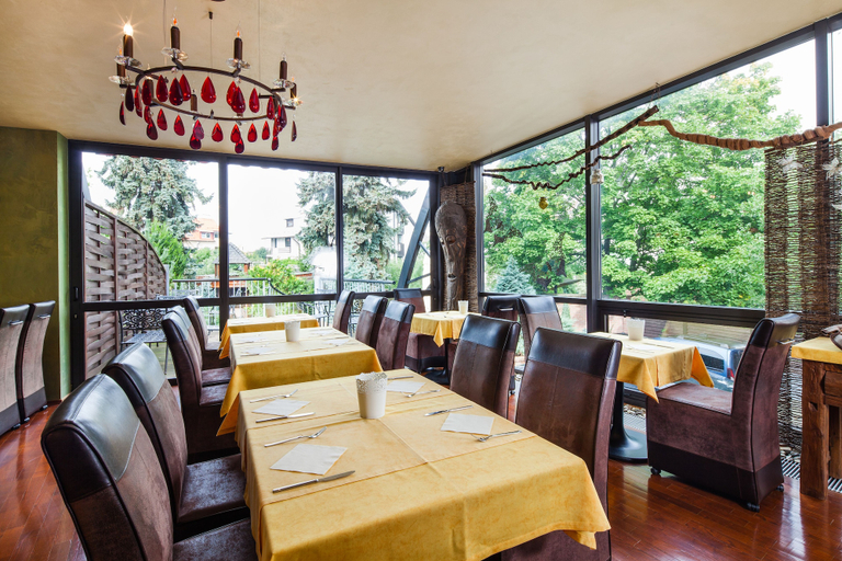 Food & Drinks 5, Hotel Conti, Olomouc